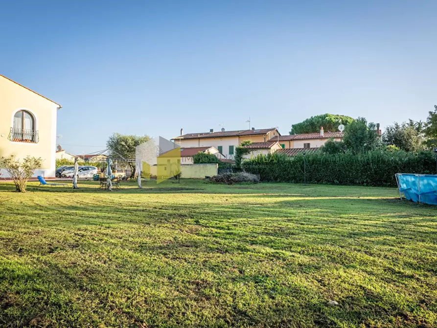 Immagine 28 di Villa in vendita  a San Giuliano Terme