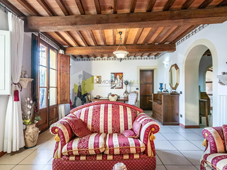 Immagine 34 di Villa in vendita  a San Giuliano Terme