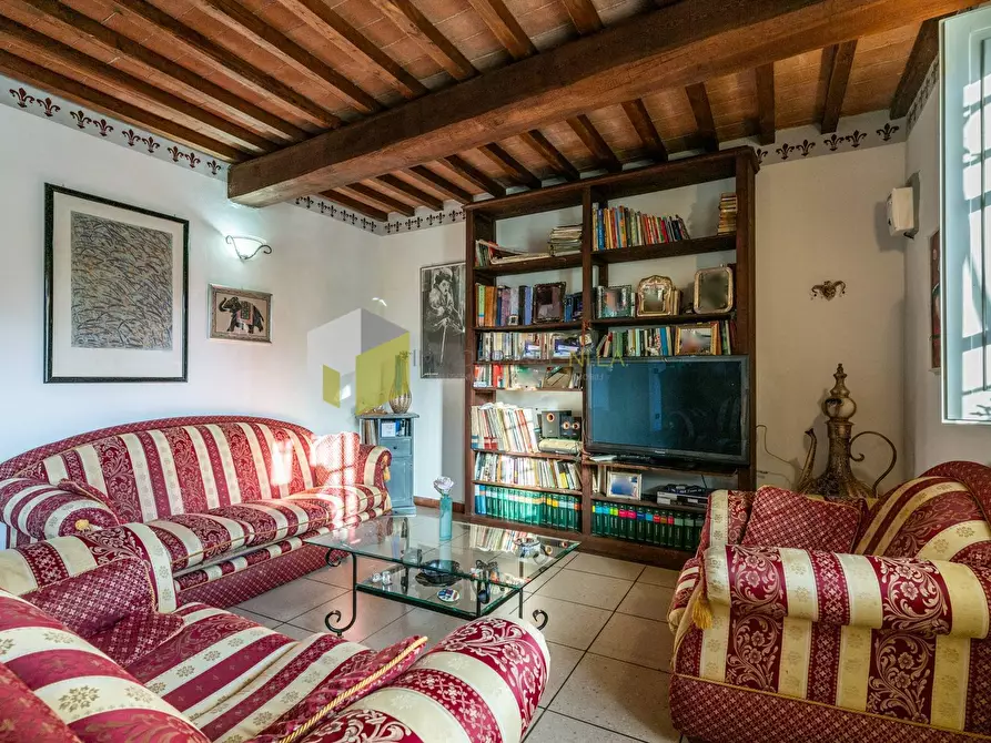 Immagine 35 di Villa in vendita  a San Giuliano Terme