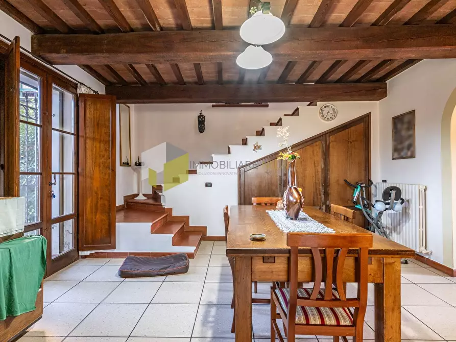 Immagine 37 di Villa in vendita  a San Giuliano Terme