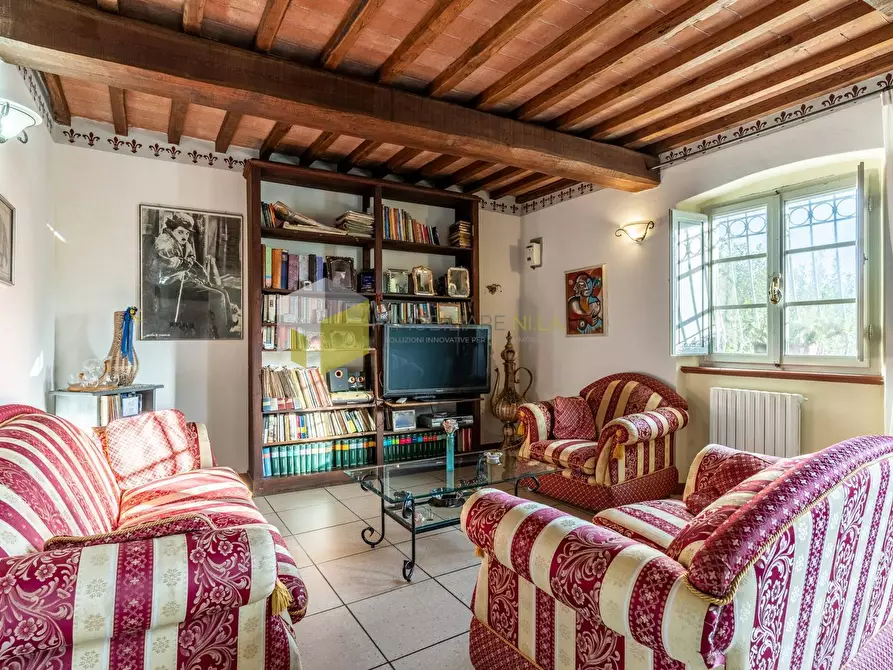 Immagine 6 di Villa in vendita  a San Giuliano Terme