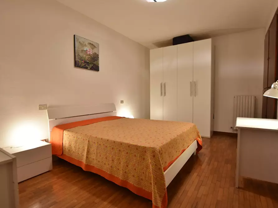 Immagine 15 di Appartamento in vendita  a Pisa