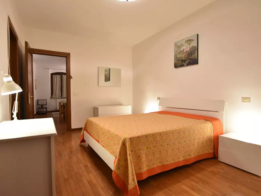 Immagine 17 di Appartamento in vendita  a Pisa