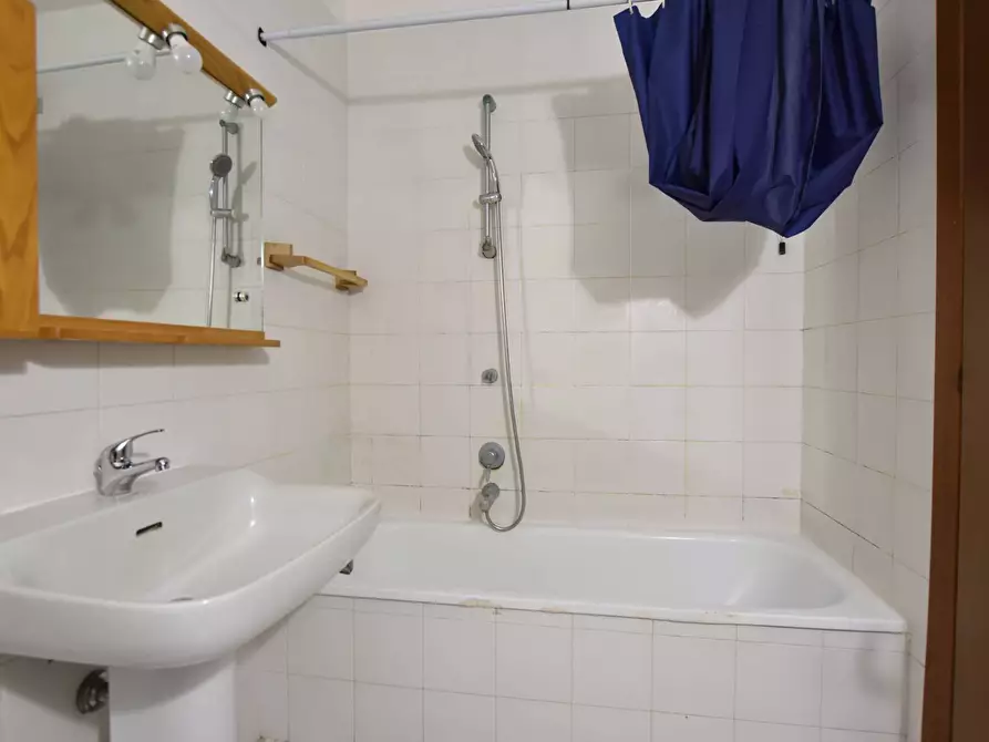 Immagine 25 di Appartamento in vendita  a Pisa