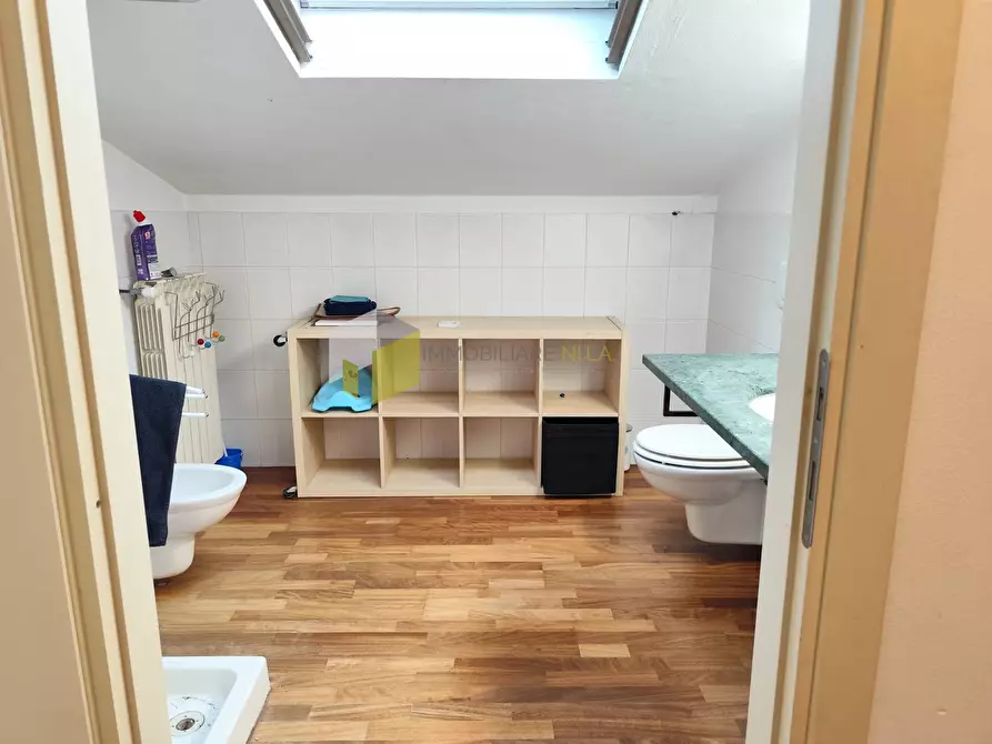 Immagine 27 di Casa indipendente in vendita  a Cascina