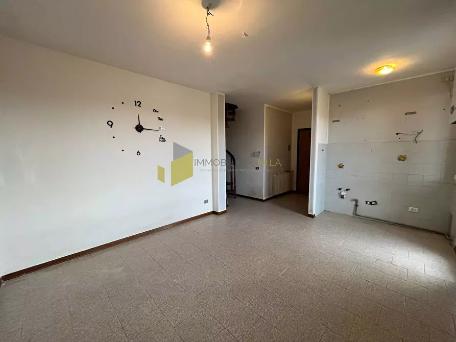 Immagine 2 di Appartamento in vendita  a Pisa