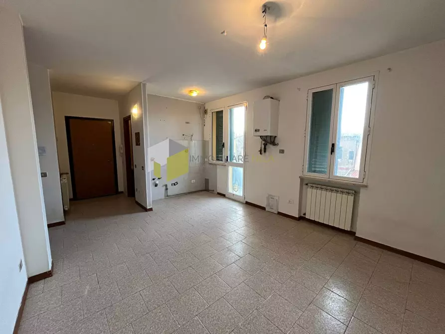 Immagine 4 di Appartamento in vendita  a Pisa