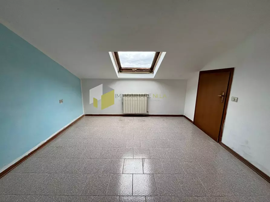 Immagine 11 di Appartamento in vendita  a Pisa