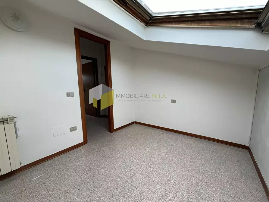 Immagine 20 di Appartamento in vendita  a Pisa