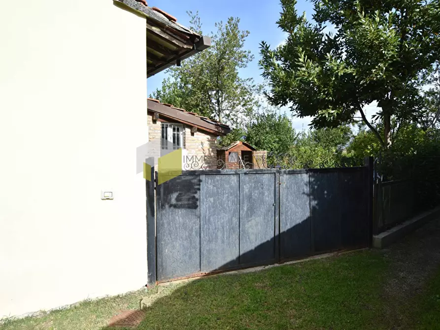 Immagine 1 di Casa indipendente in vendita  a Pisa