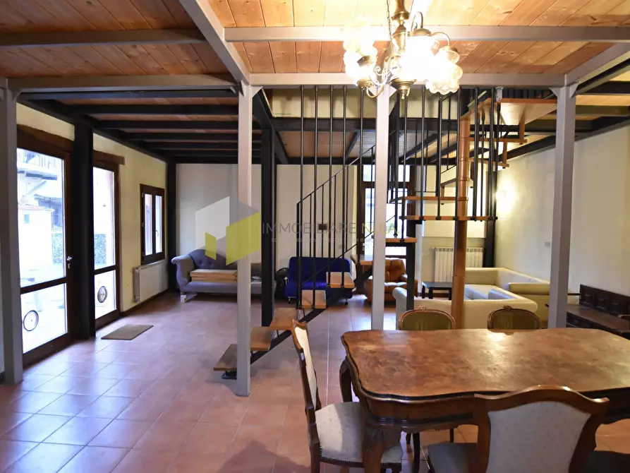 Immagine 2 di Casa indipendente in vendita  a Pisa