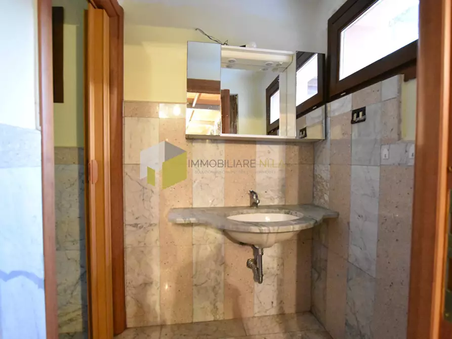 Immagine 13 di Casa indipendente in vendita  a Pisa