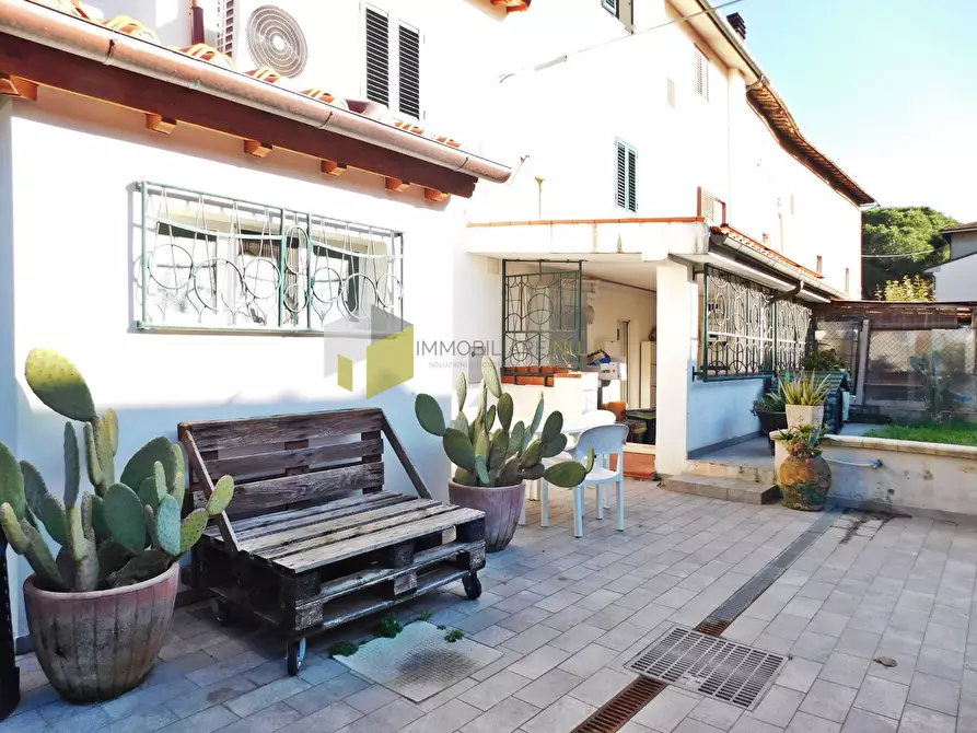 Immagine 3 di Casa indipendente in vendita  a Pisa