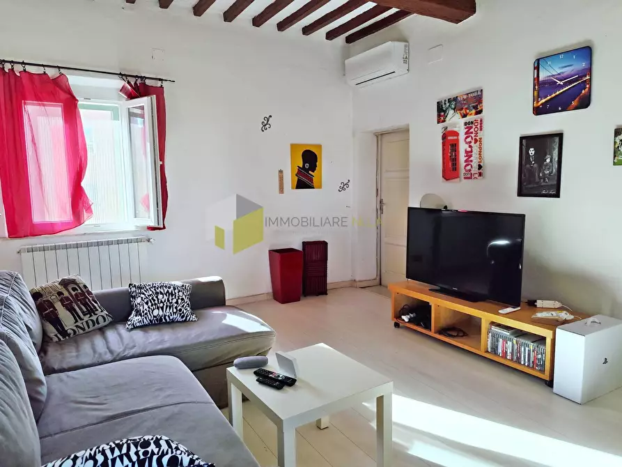 Immagine 10 di Casa indipendente in vendita  a Pisa