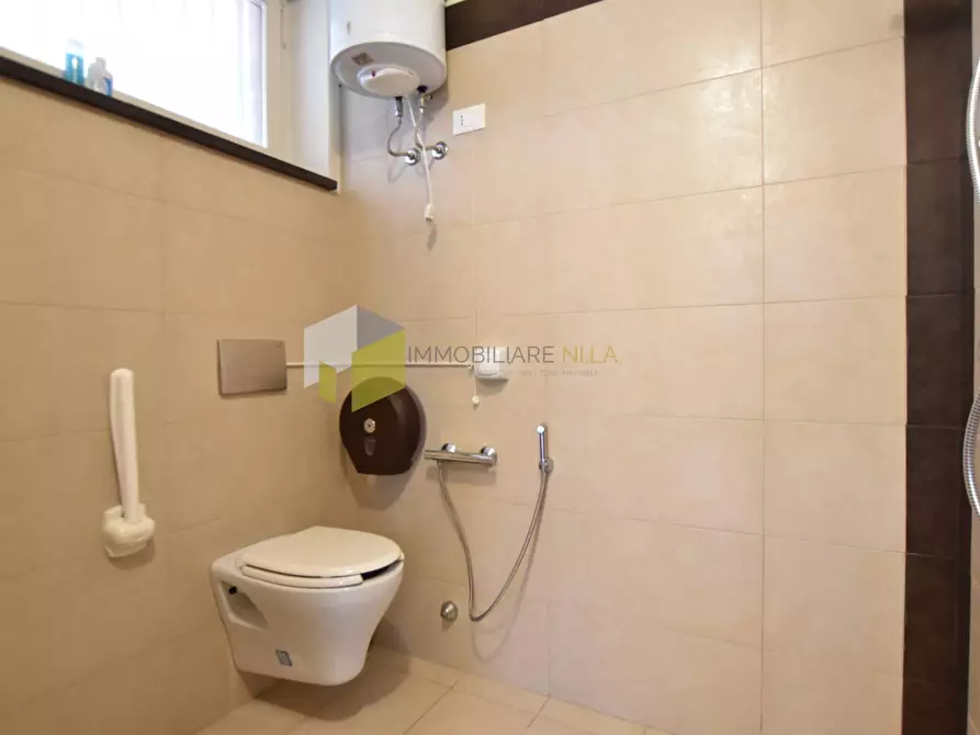 Immagine 20 di Ufficio in affitto  a Pisa