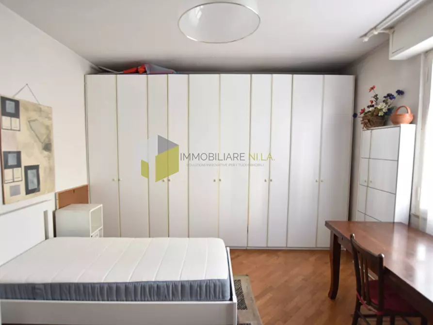 Immagine 12 di Appartamento in vendita  a Pisa