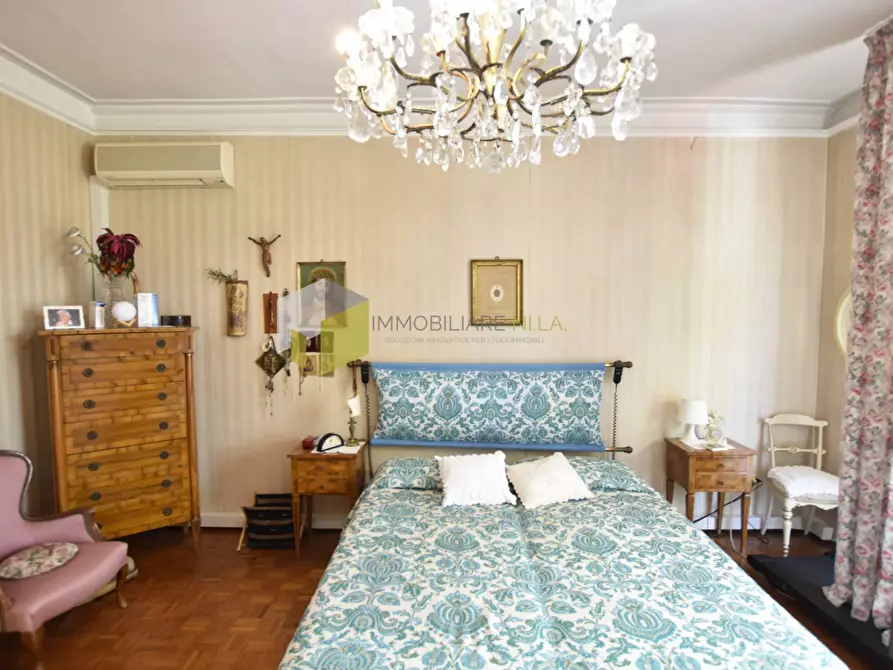 Immagine 17 di Appartamento in vendita  a Pisa