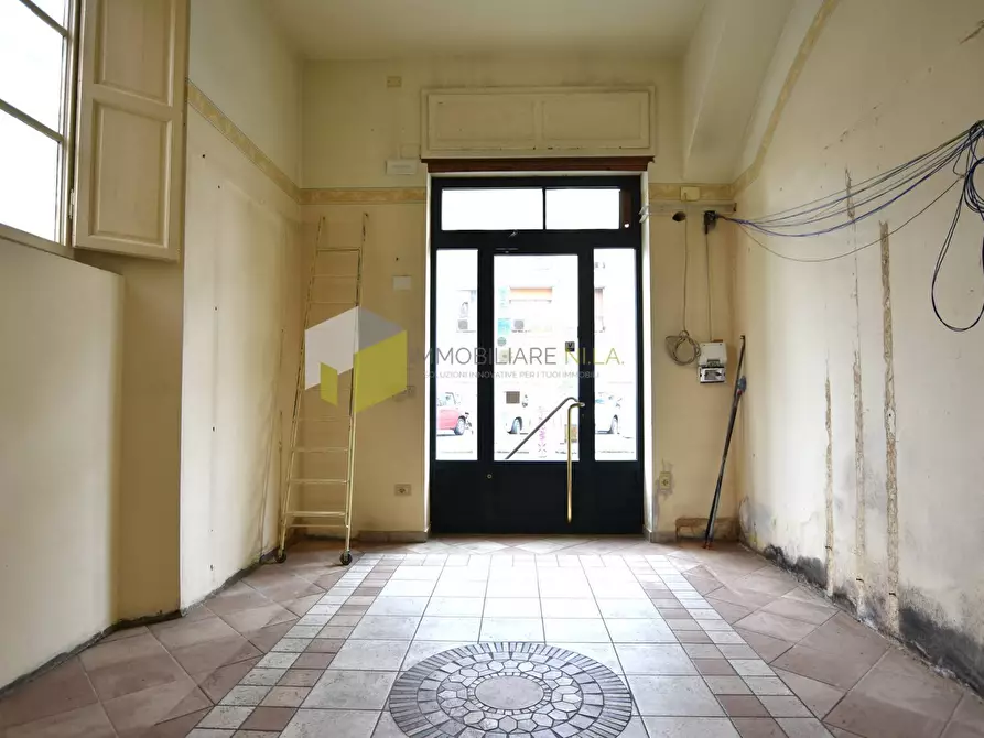 Immagine 4 di Locale commerciale in vendita  a Pisa