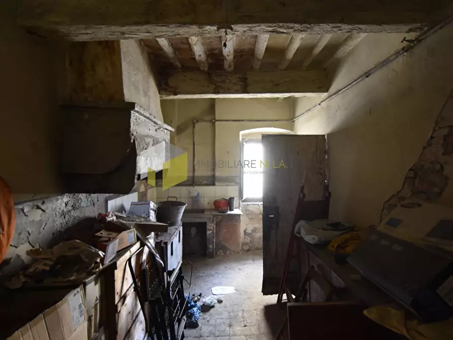 Immagine 17 di Appartamento in vendita  a Pisa