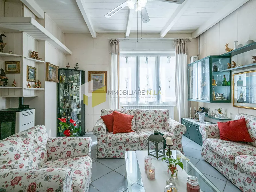 Immagine 11 di Casa indipendente in vendita  a Pisa