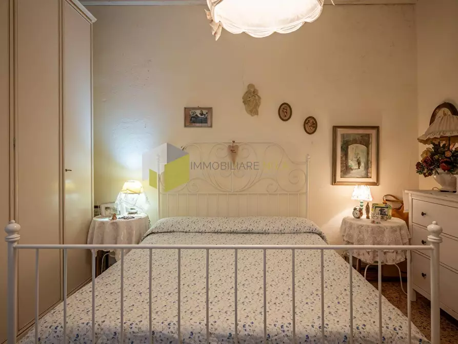 Immagine 19 di Casa indipendente in vendita  a Pisa