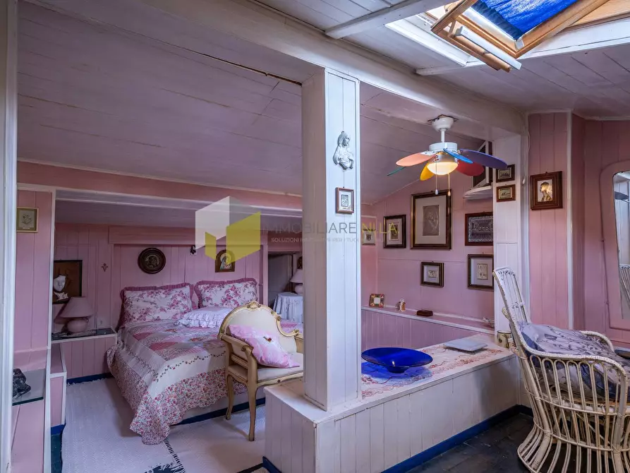 Immagine 24 di Casa indipendente in vendita  a Pisa