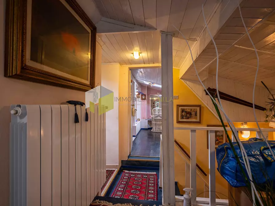 Immagine 35 di Casa indipendente in vendita  a Pisa