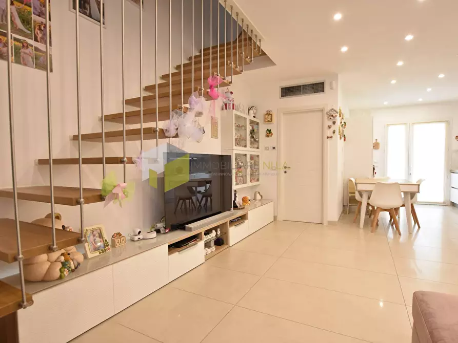 Immagine 3 di Villetta a schiera in vendita  a Vecchiano