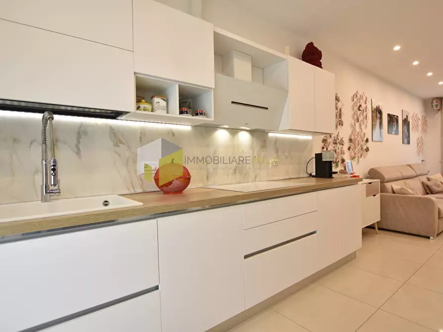 Immagine 14 di Villetta a schiera in vendita  a Vecchiano