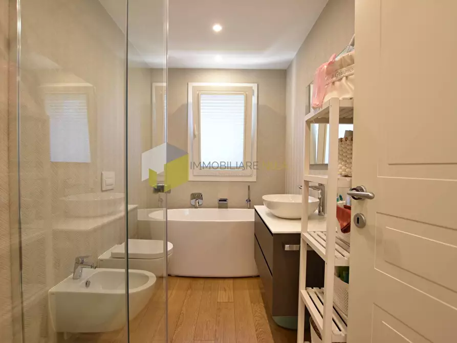 Immagine 26 di Villetta a schiera in vendita  a Vecchiano