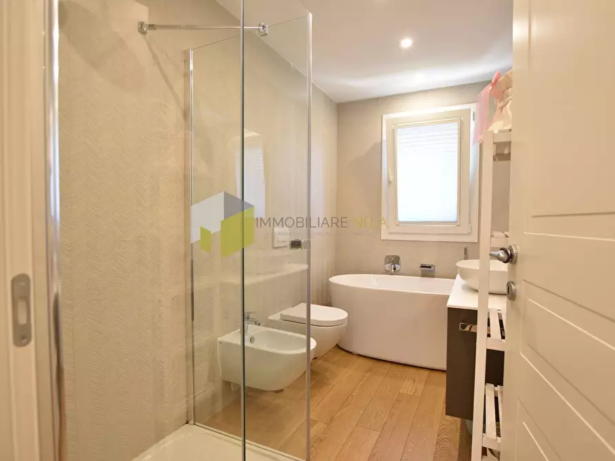 Immagine 27 di Villetta a schiera in vendita  a Vecchiano