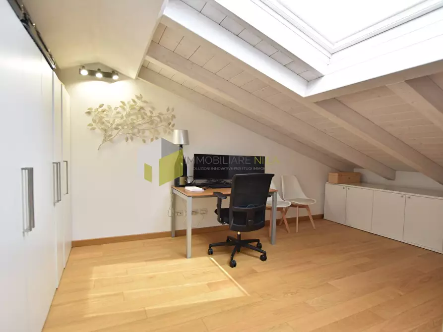 Immagine 28 di Villetta a schiera in vendita  a Vecchiano