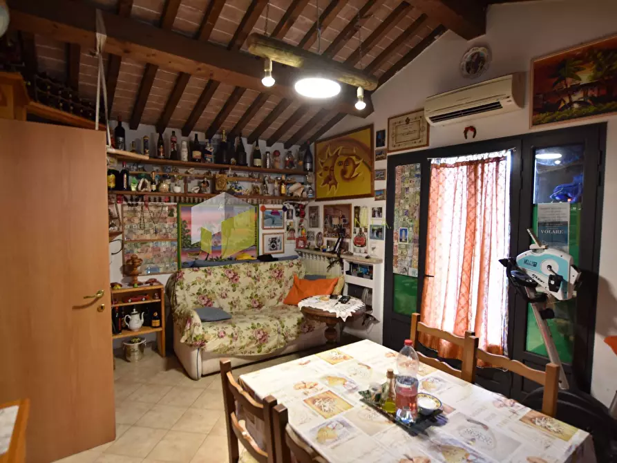 Immagine 8 di Casa indipendente in vendita  a Cascina