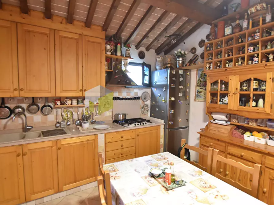 Immagine 9 di Casa indipendente in vendita  a Cascina