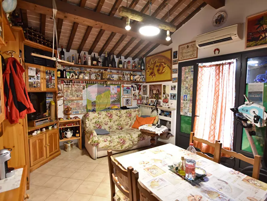 Immagine 11 di Casa indipendente in vendita  a Cascina
