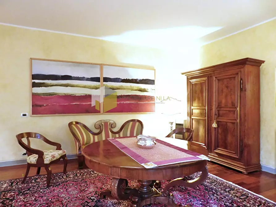 Immagine 3 di Villa in vendita  a San Giuliano Terme