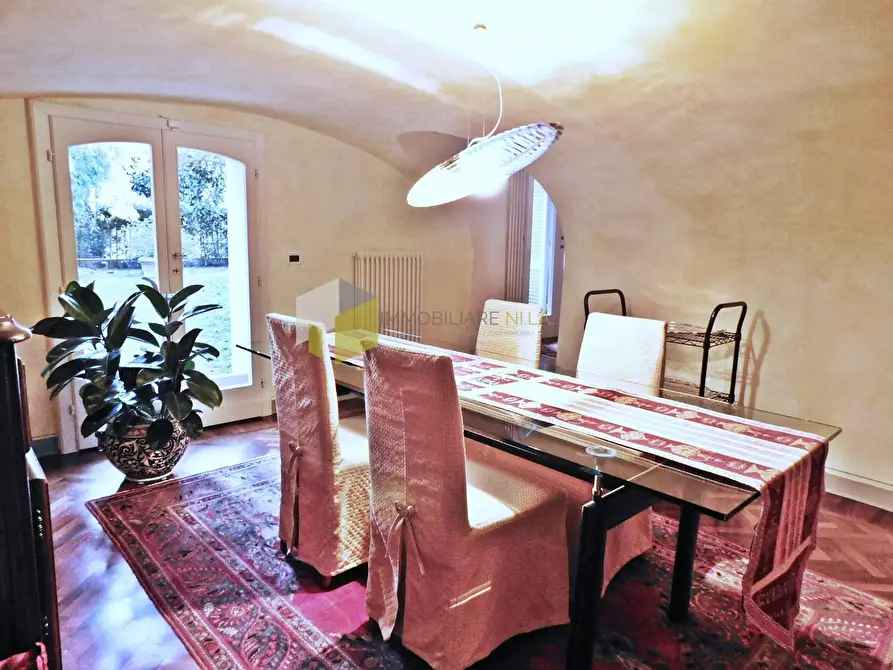 Immagine 8 di Villa in vendita  a San Giuliano Terme