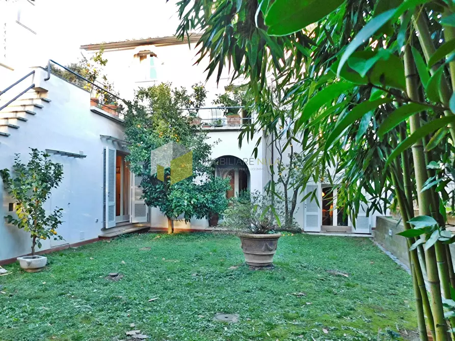 Immagine 9 di Villa in vendita  a San Giuliano Terme