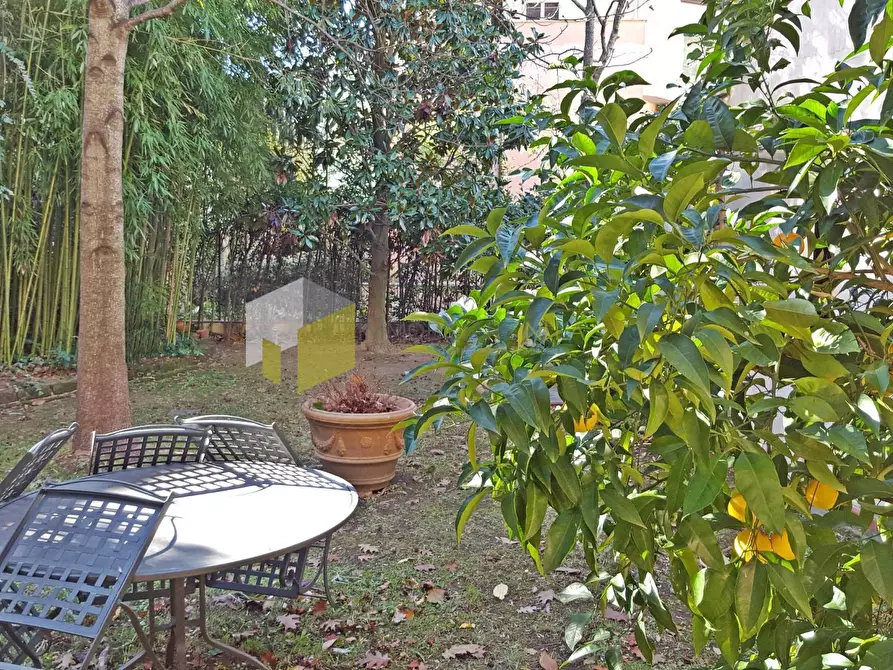 Immagine 11 di Villa in vendita  a San Giuliano Terme