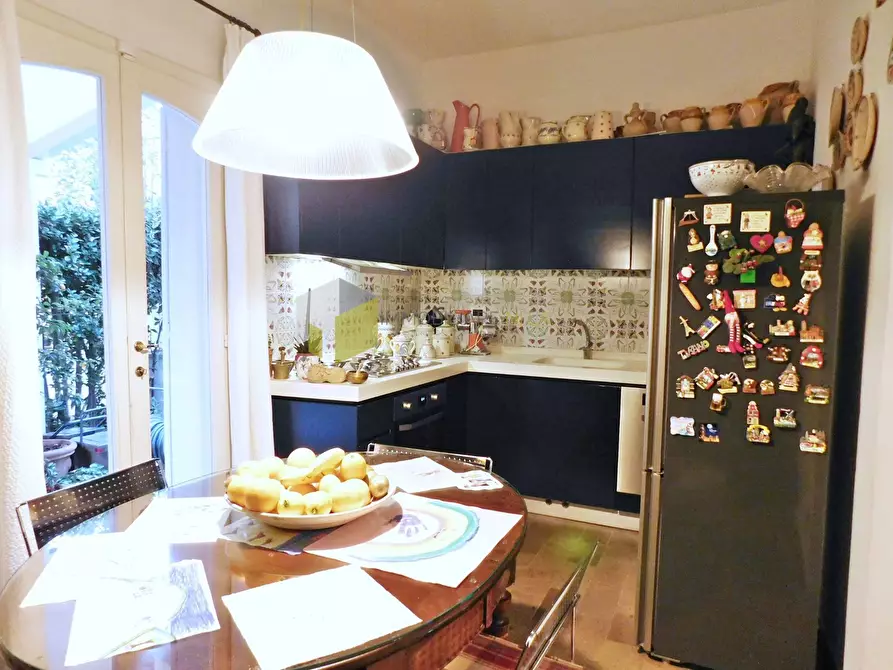 Immagine 13 di Villa in vendita  a San Giuliano Terme