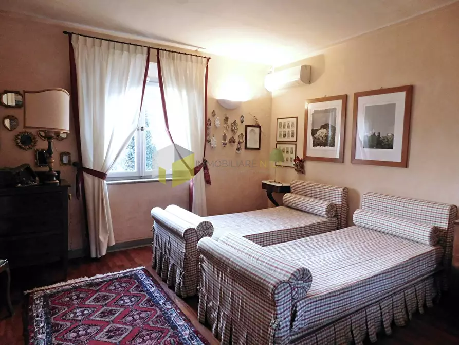 Immagine 17 di Villa in vendita  a San Giuliano Terme