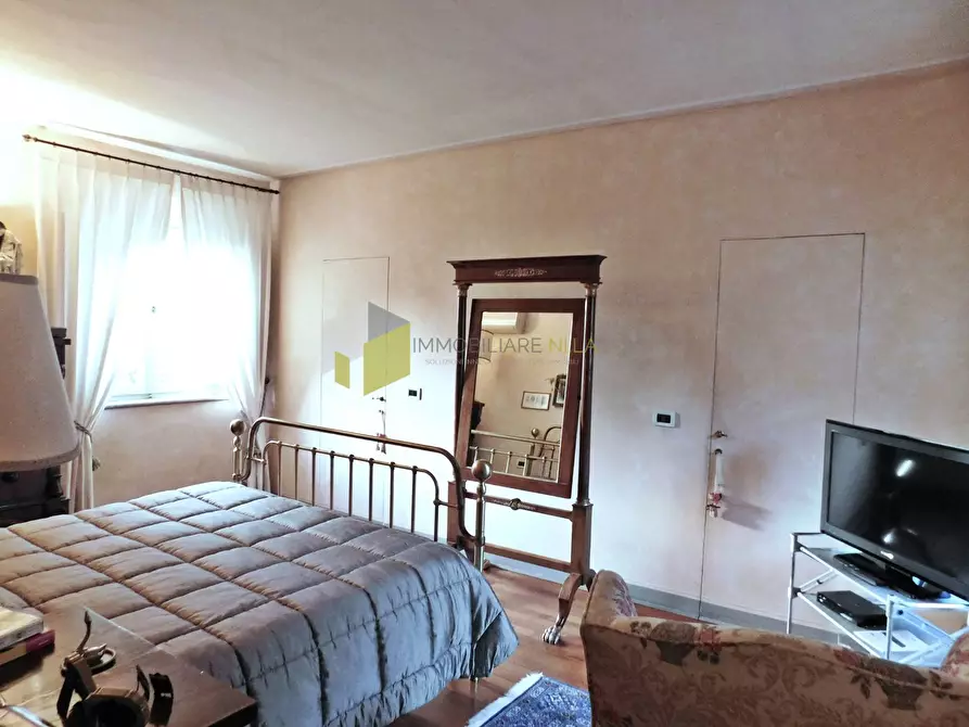 Immagine 19 di Villa in vendita  a San Giuliano Terme