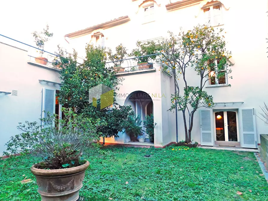 Immagine 26 di Villa in vendita  a San Giuliano Terme