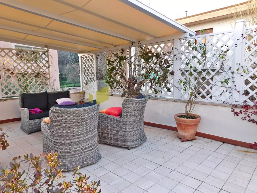 Immagine 28 di Villa in vendita  a San Giuliano Terme