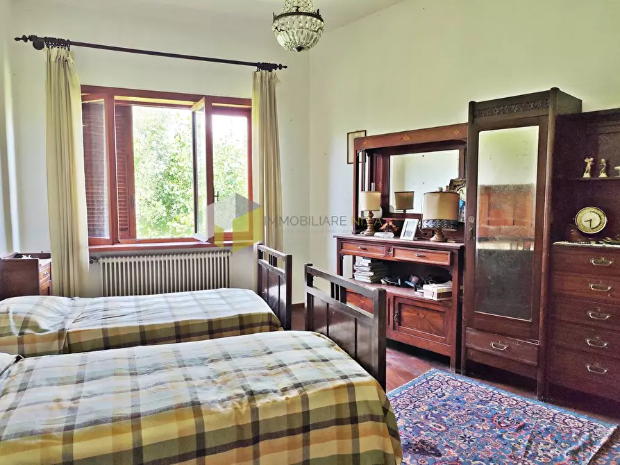 Immagine 21 di Villa in vendita  a Pisa