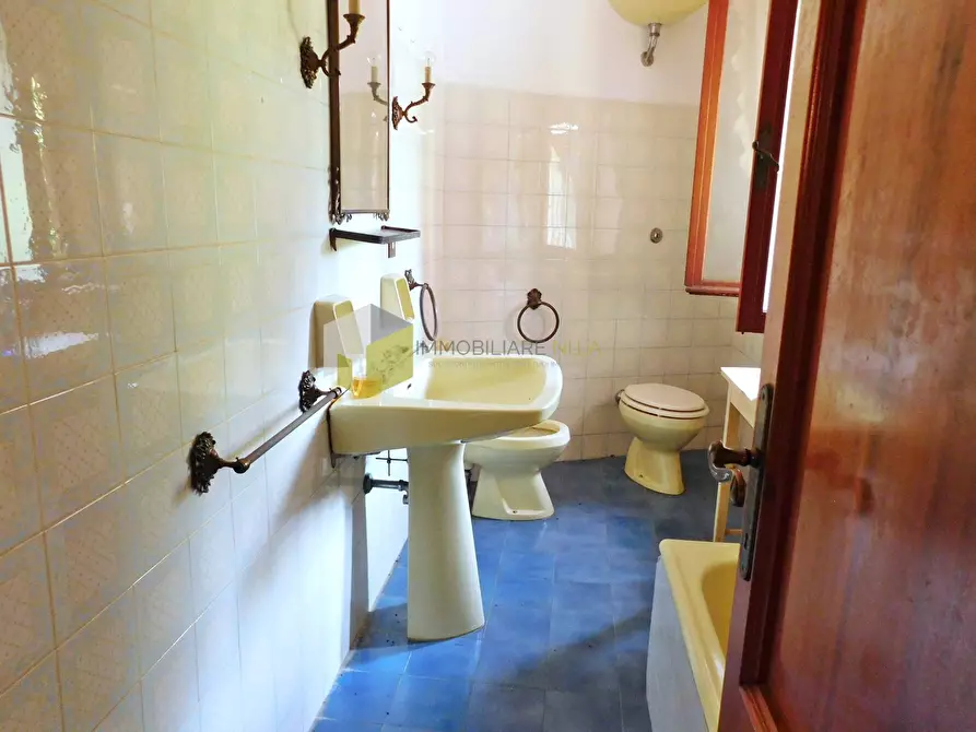 Immagine 23 di Villa in vendita  a Pisa