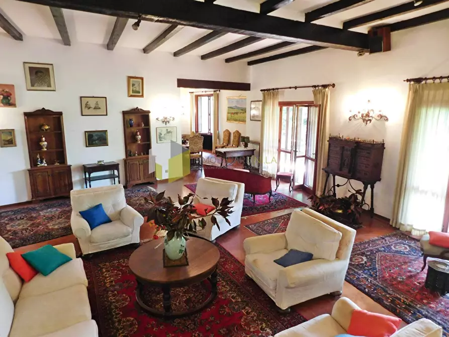 Immagine 31 di Villa in vendita  a Pisa