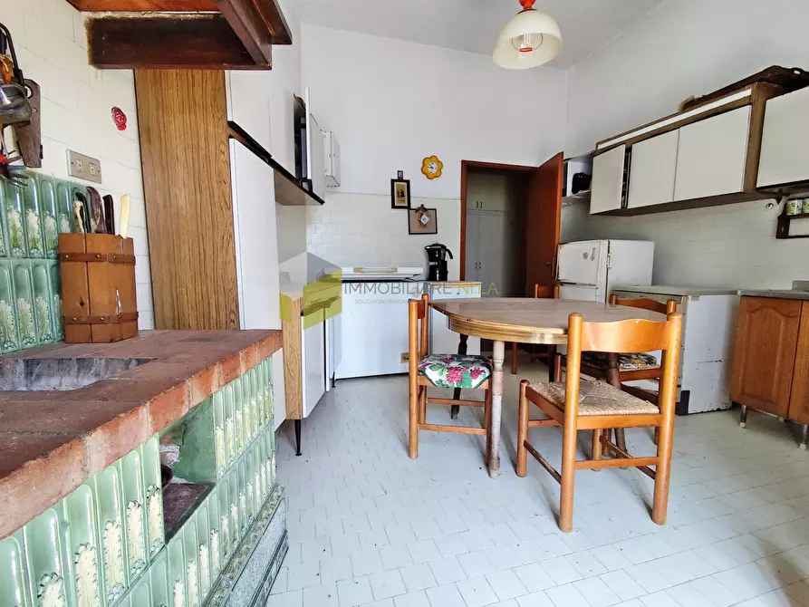 Immagine 33 di Villa in vendita  a Pisa