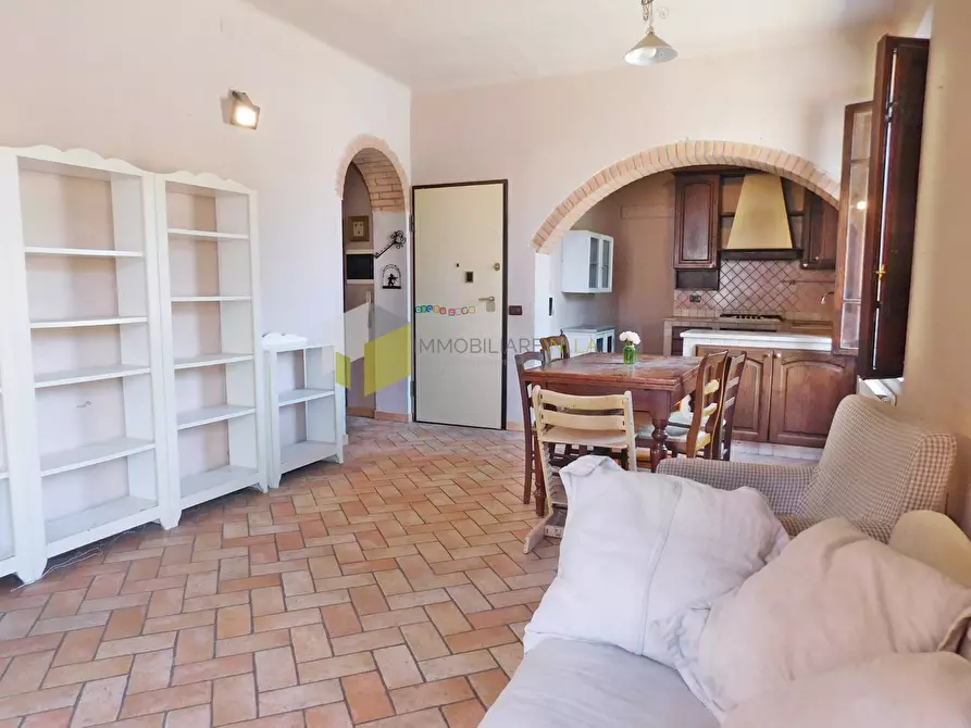 Immagine 4 di Appartamento in vendita  a Calci