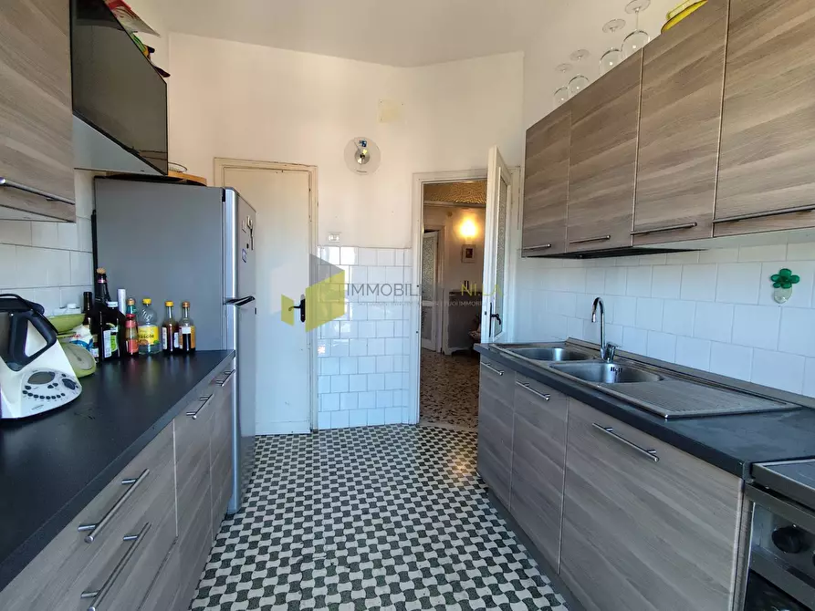 Immagine 12 di Mansarda in vendita  a Pisa